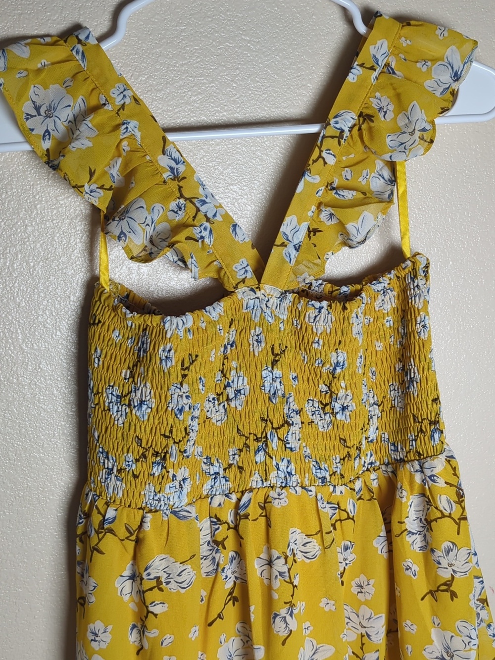 Doe & Rae Yellow Floral Smocked Ruffle Strap Camisole Size S - Picture 7 of 7